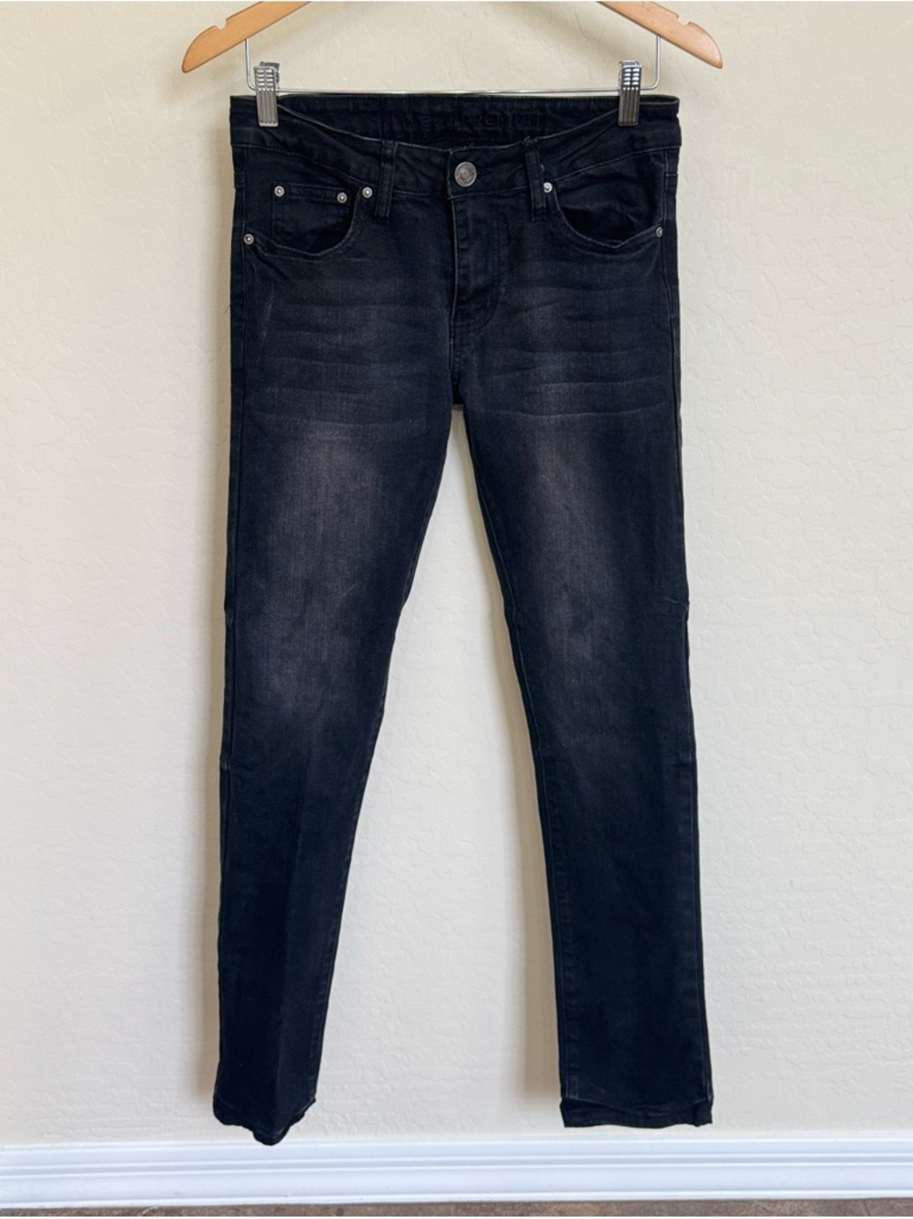 Rue21 Premium Supreme Flex Jeans – Faded Black Skinny – Men’s Size 28/32 - EUC